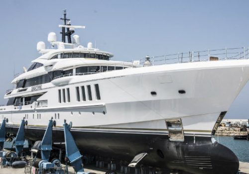 Fast and comfortable: it’s Spectre the new superyacht by Benetti